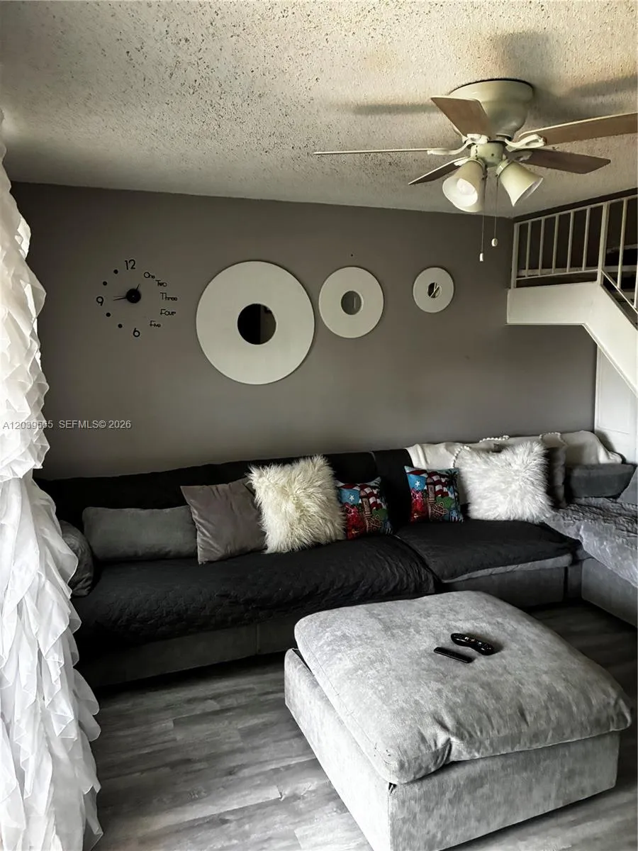 11101 Royal Palm Blvd #214 Coral Springs, FL 33065