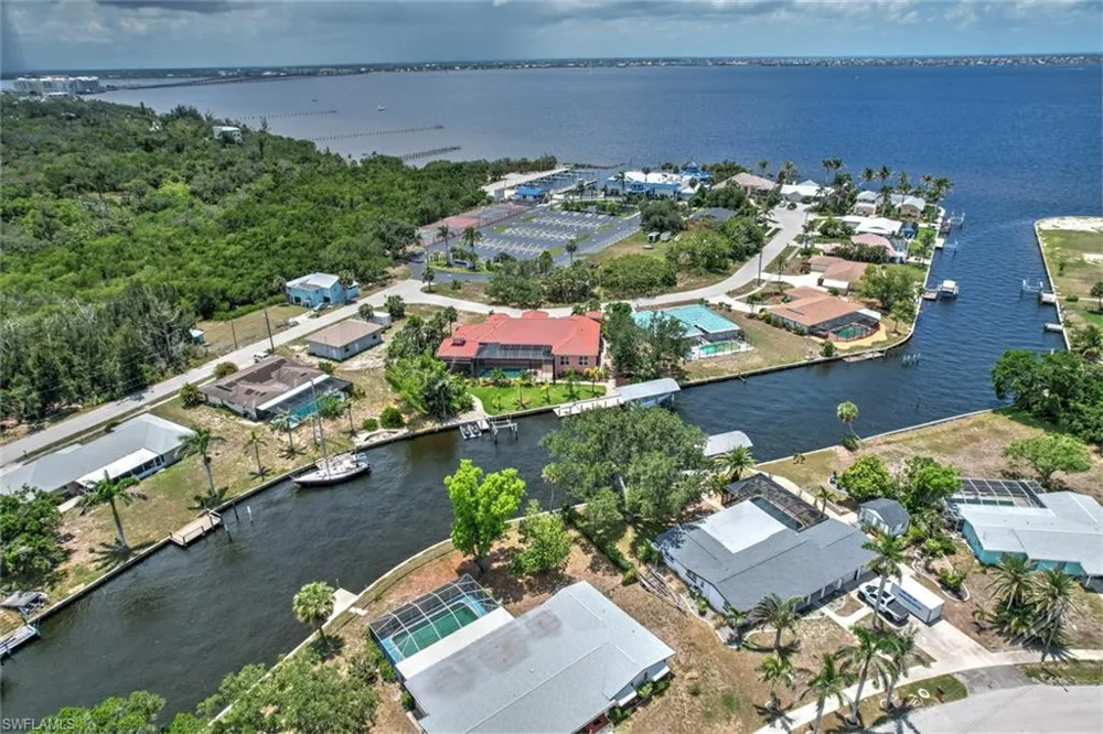 4409 Crews Court Port Charlotte, FL 33952