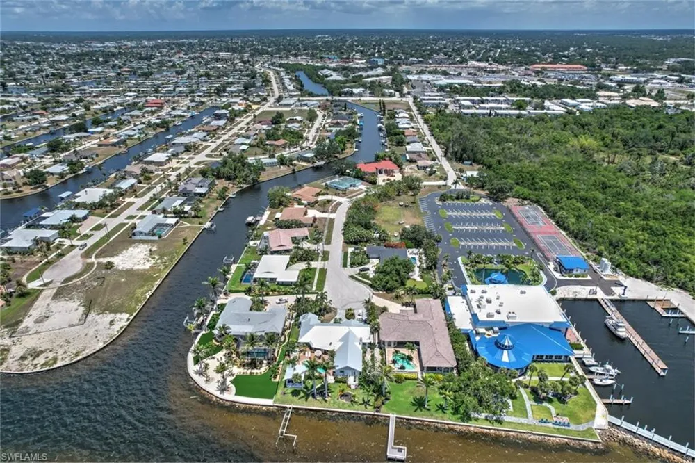 4409 Crews Court Port Charlotte, FL 33952