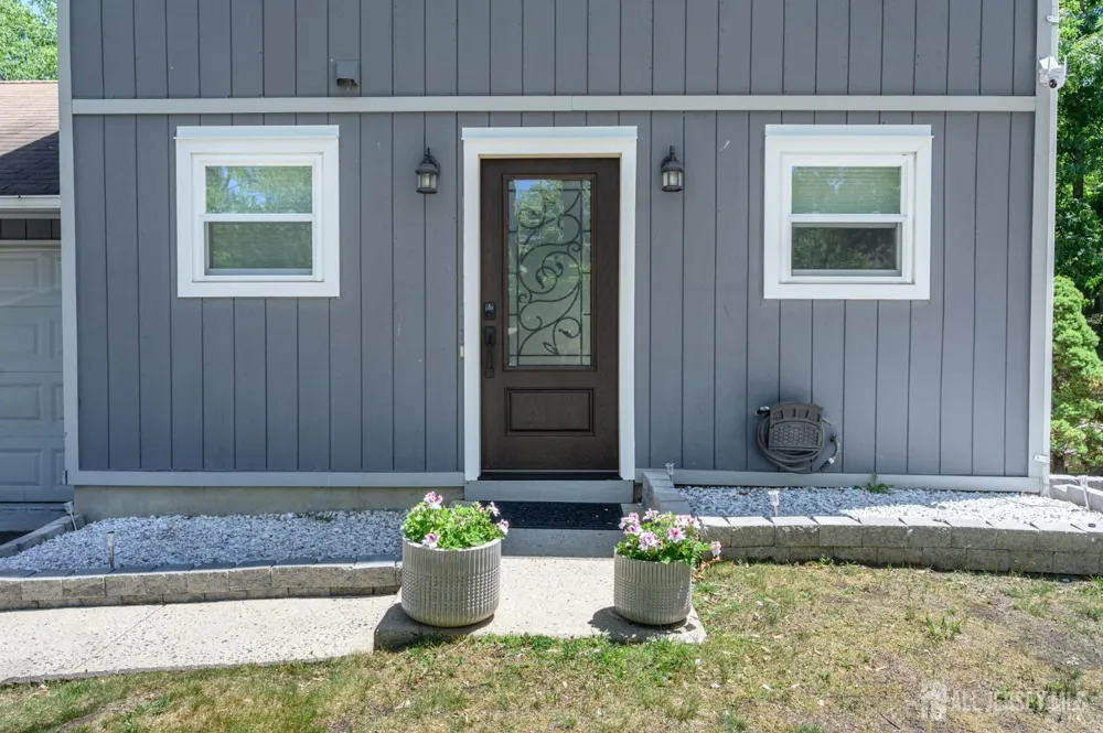 16 Finch Road Howell, NJ 07731
