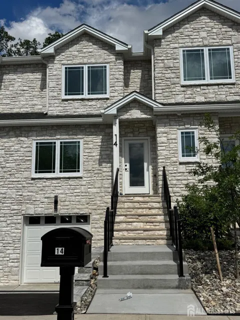 14 Moyse Place