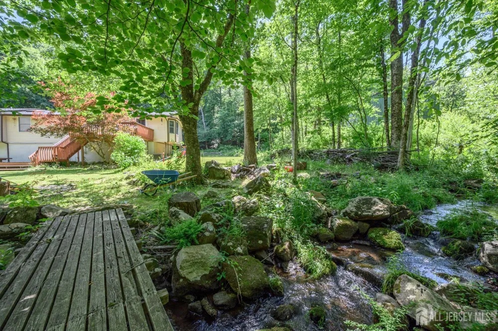 11 Pine Ridge Road Califon, NJ 07830