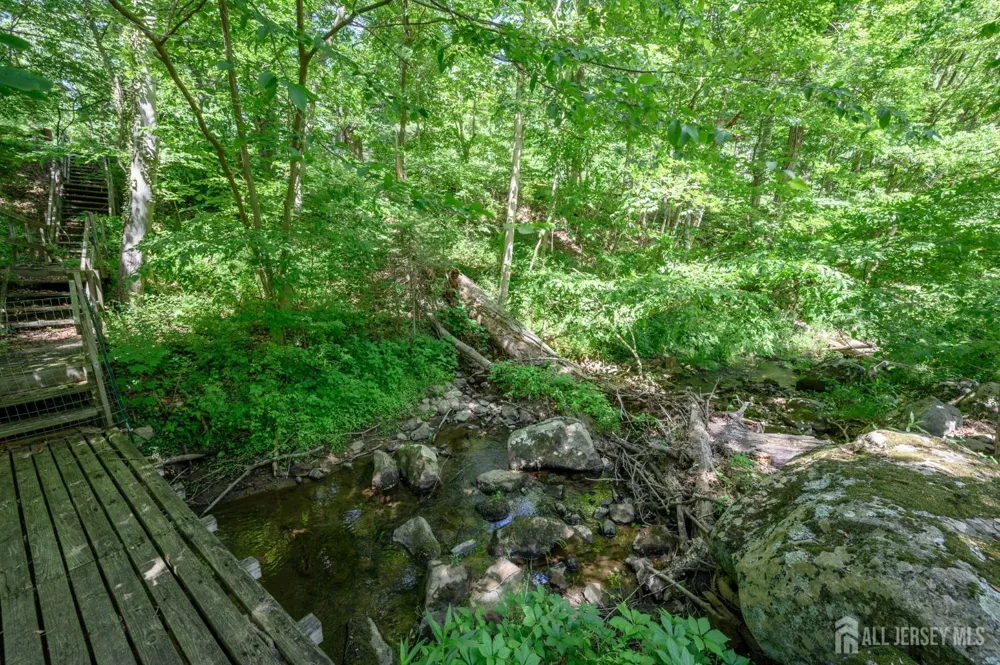 11 Pine Ridge Road Califon, NJ 07830