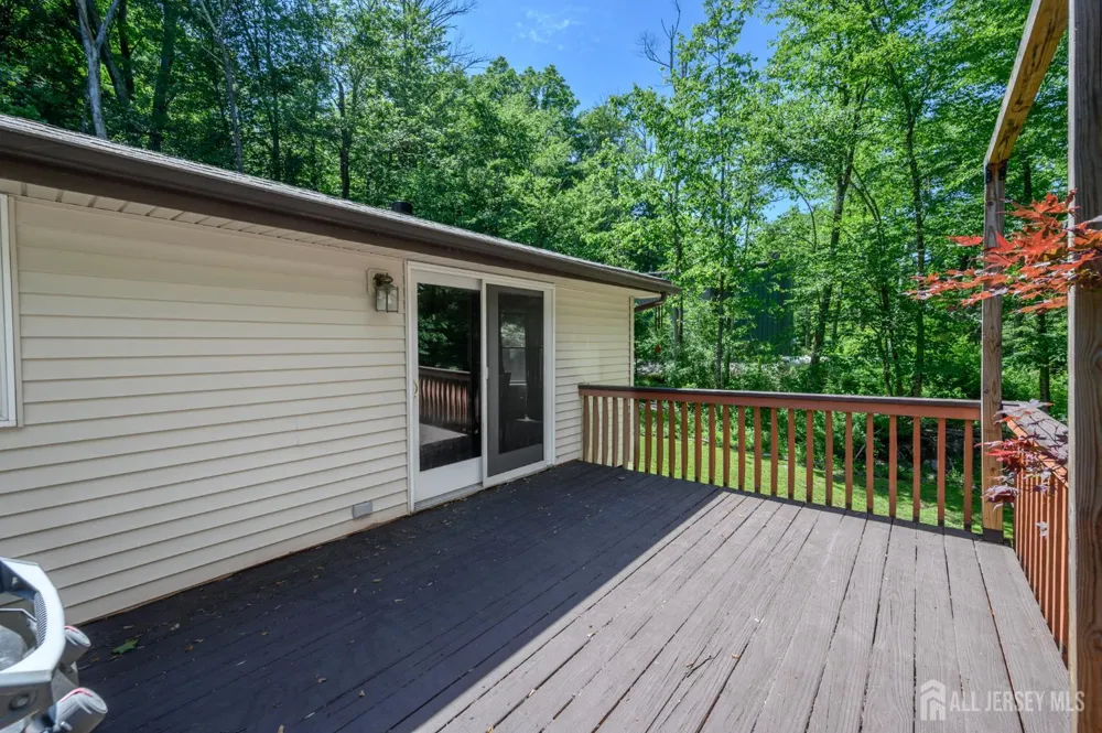 11 Pine Ridge Road Califon, NJ 07830
