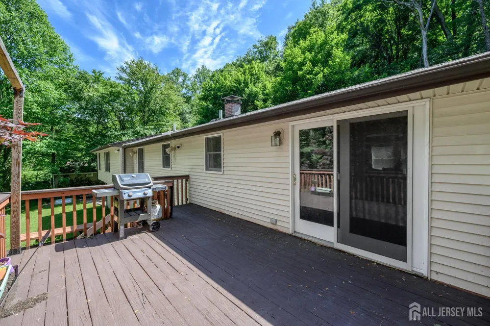 11 Pine Ridge Road Califon, NJ 07830