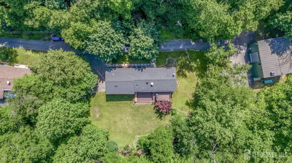 11 Pine Ridge Road Califon, NJ 07830