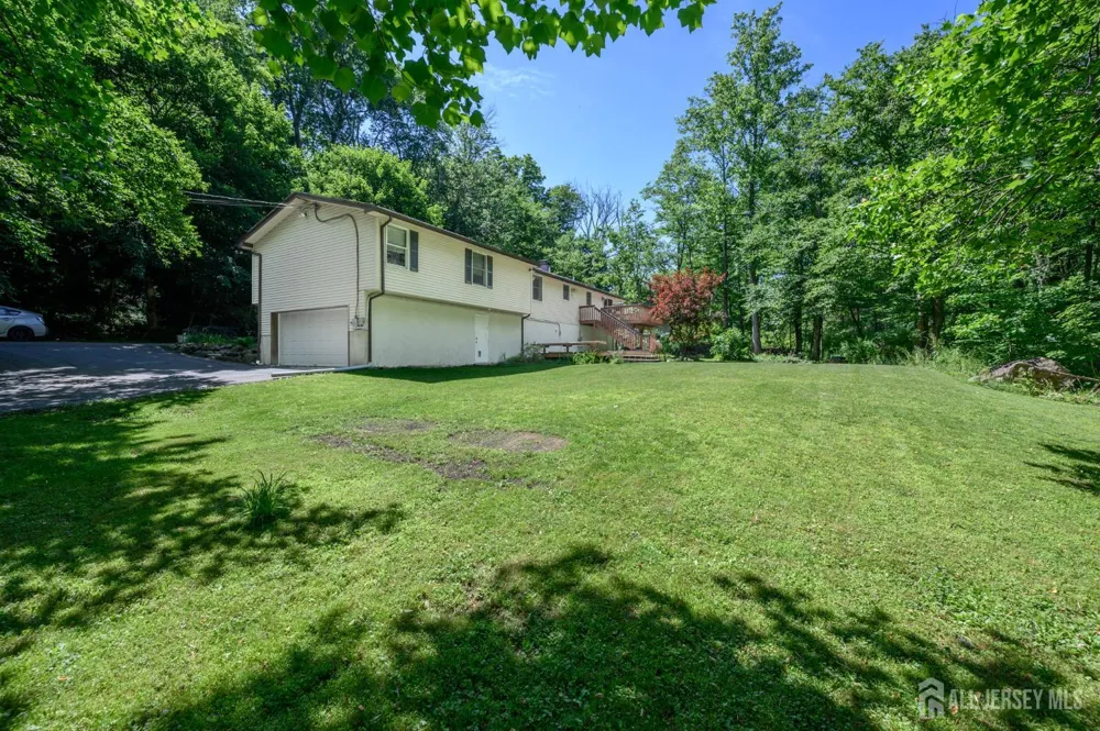 11 Pine Ridge Road Califon, NJ 07830