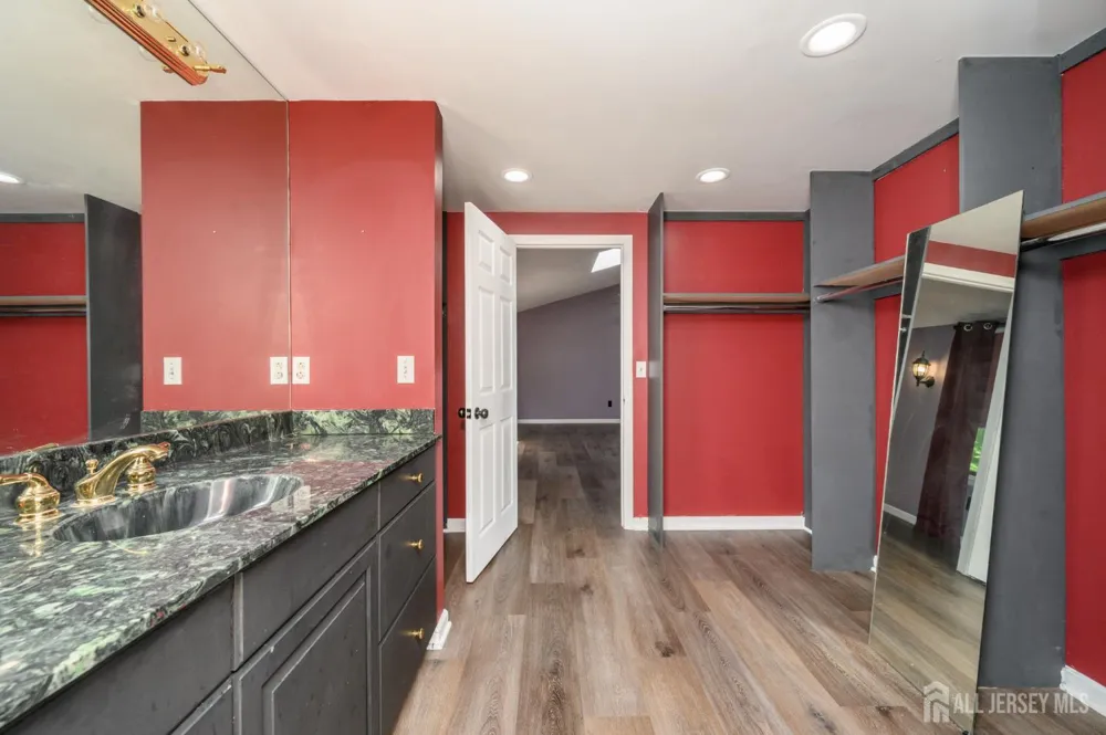 11 Pine Ridge Road Califon, NJ 07830