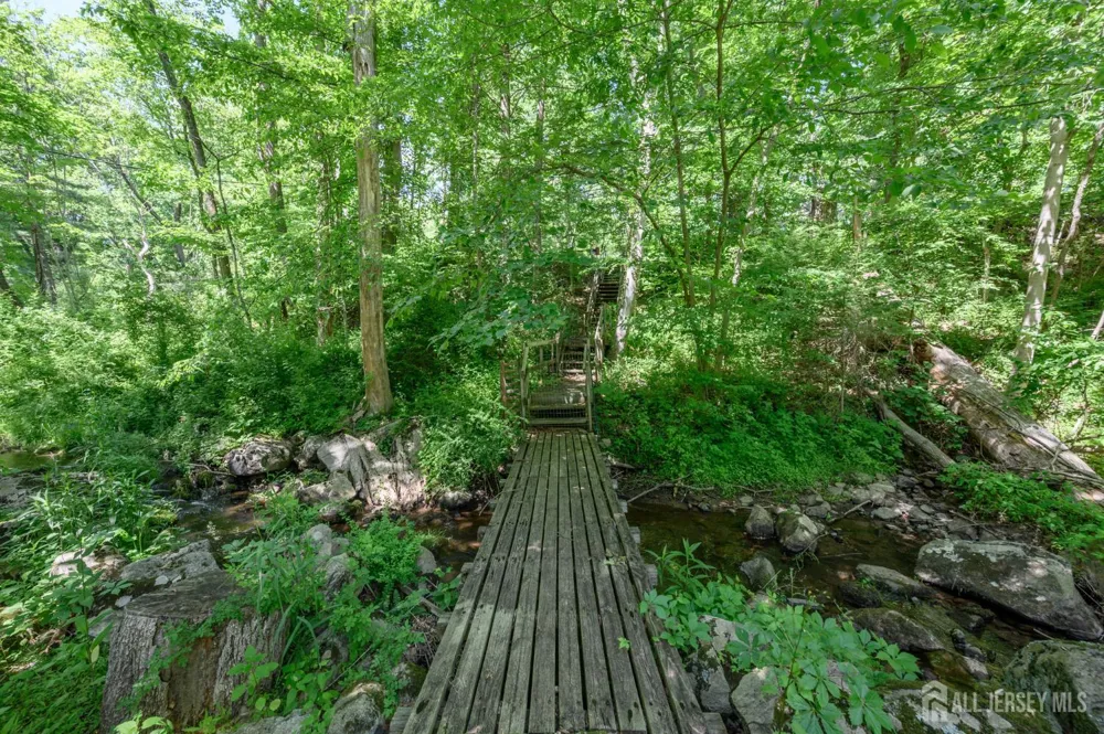 11 Pine Ridge Road Califon, NJ 07830
