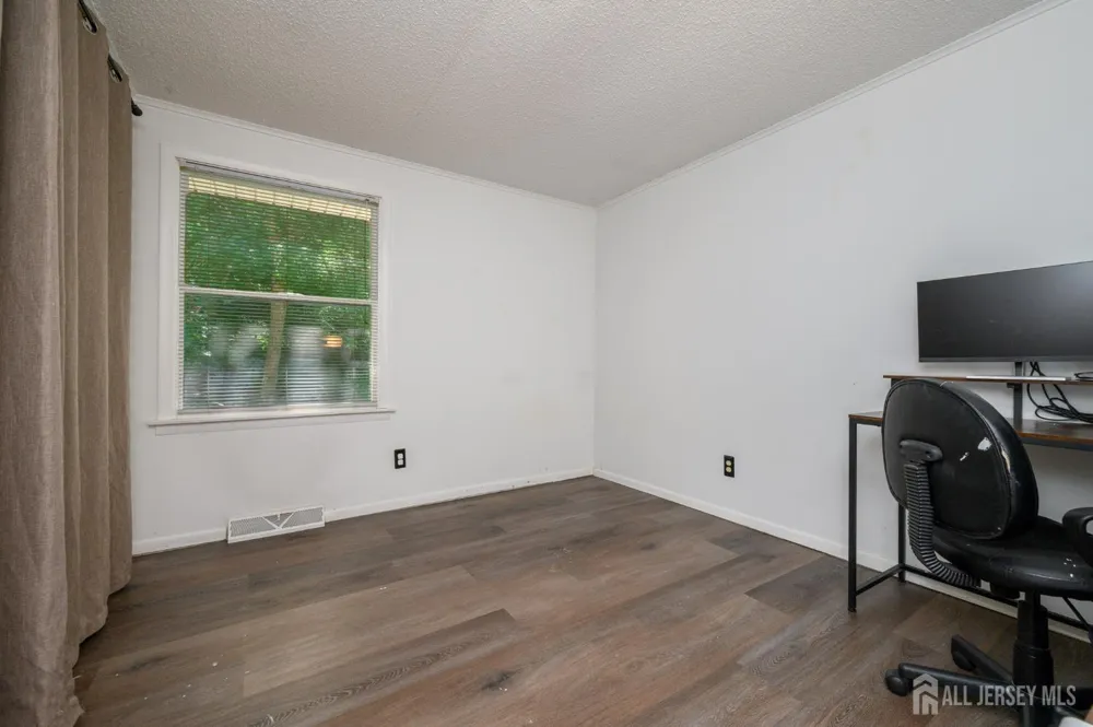 11 Pine Ridge Road Califon, NJ 07830