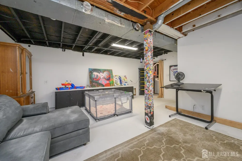 11 Pine Ridge Road Califon, NJ 07830