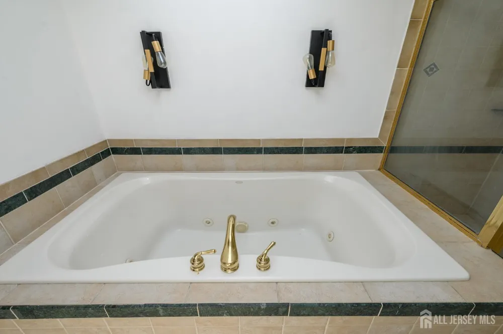 11 Pine Ridge Road Califon, NJ 07830