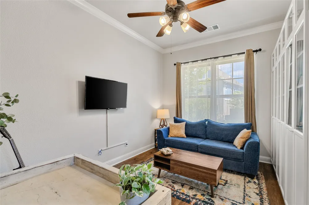 1820 Roundtree Circle W Fort Worth, TX 76008