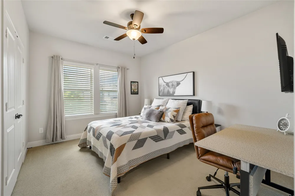 1820 Roundtree Circle W Fort Worth, TX 76008