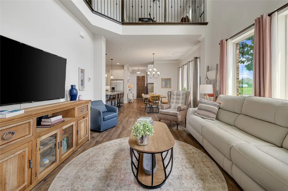 1820 Roundtree Circle W Fort Worth, TX 76008
