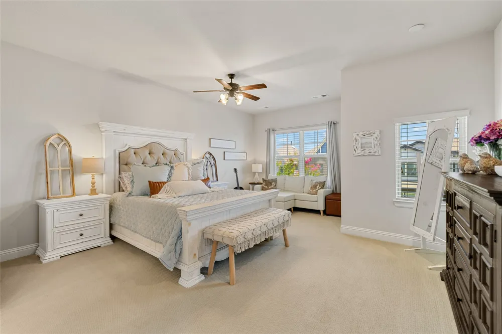 1820 Roundtree Circle W Fort Worth, TX 76008