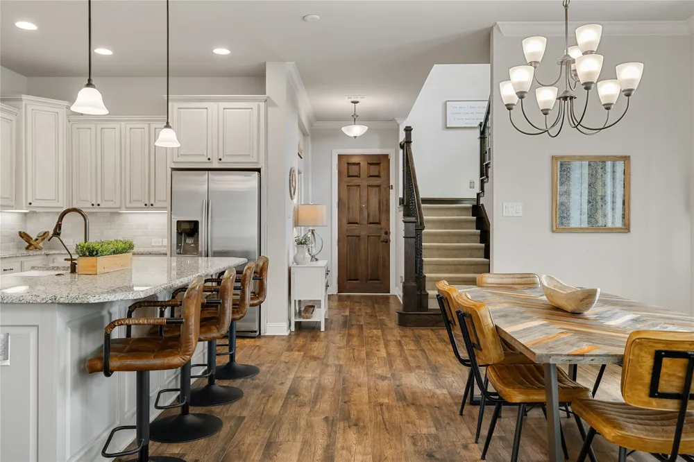 1820 Roundtree Circle W Fort Worth, TX 76008