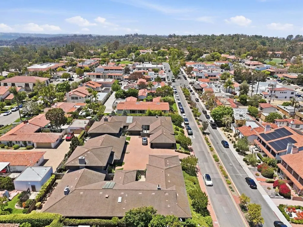 6137 Paseo Delicias Rancho Santa Fe, CA 92067
