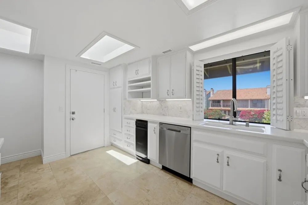 6137 Paseo Delicias Rancho Santa Fe, CA 92067
