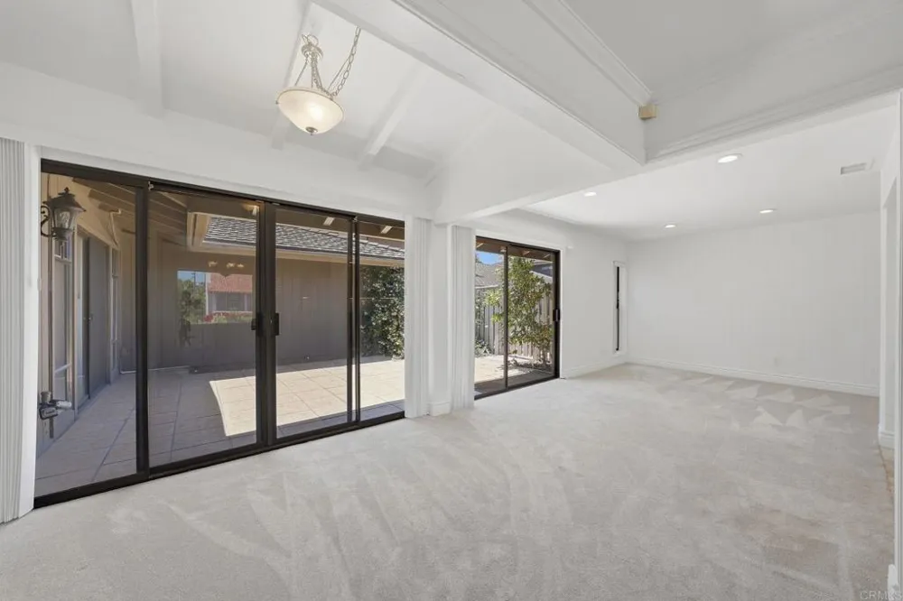 6137 Paseo Delicias Rancho Santa Fe, CA 92067