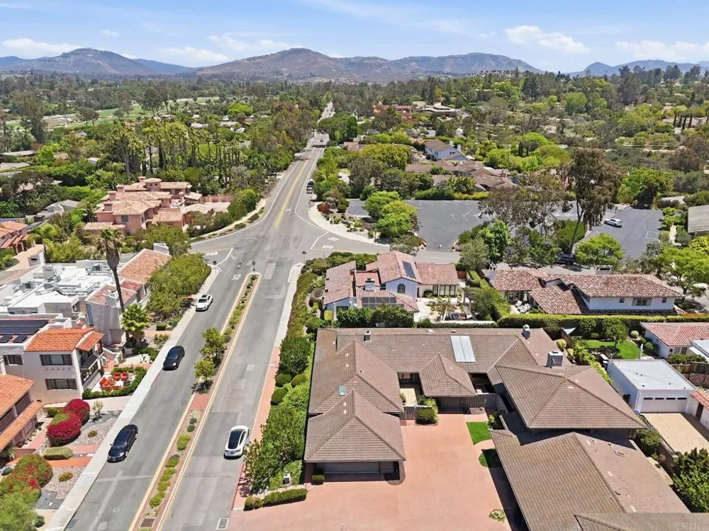 6137 Paseo Delicias Rancho Santa Fe, CA 92067