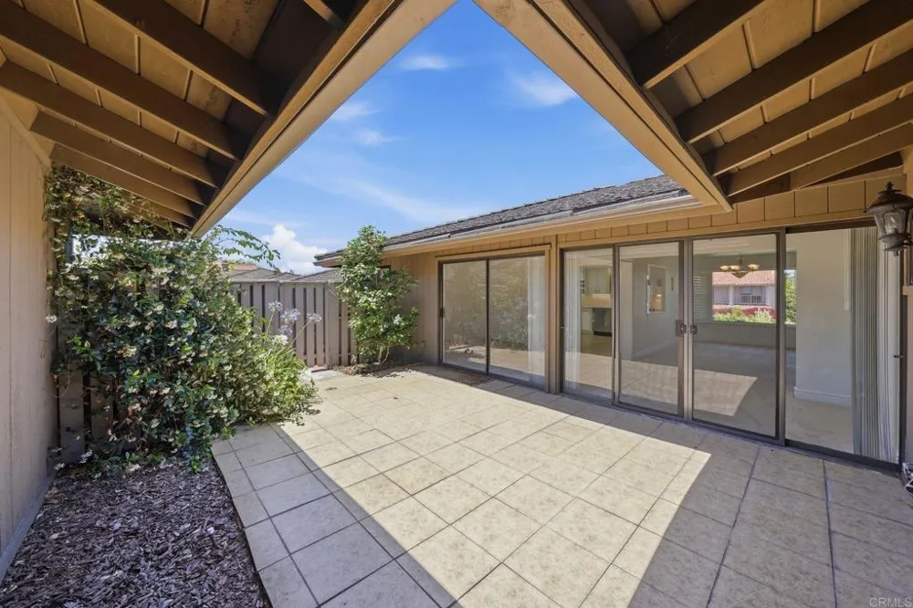 6137 Paseo Delicias Rancho Santa Fe, CA 92067