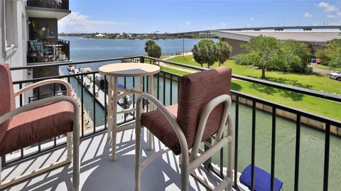 101 RIVERSIDE DRIVE #4120