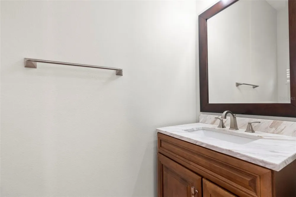 905 VILLA VENICIA WAY Tampa, FL 33606