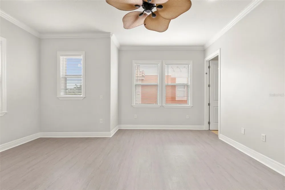 905 VILLA VENICIA WAY Tampa, FL 33606