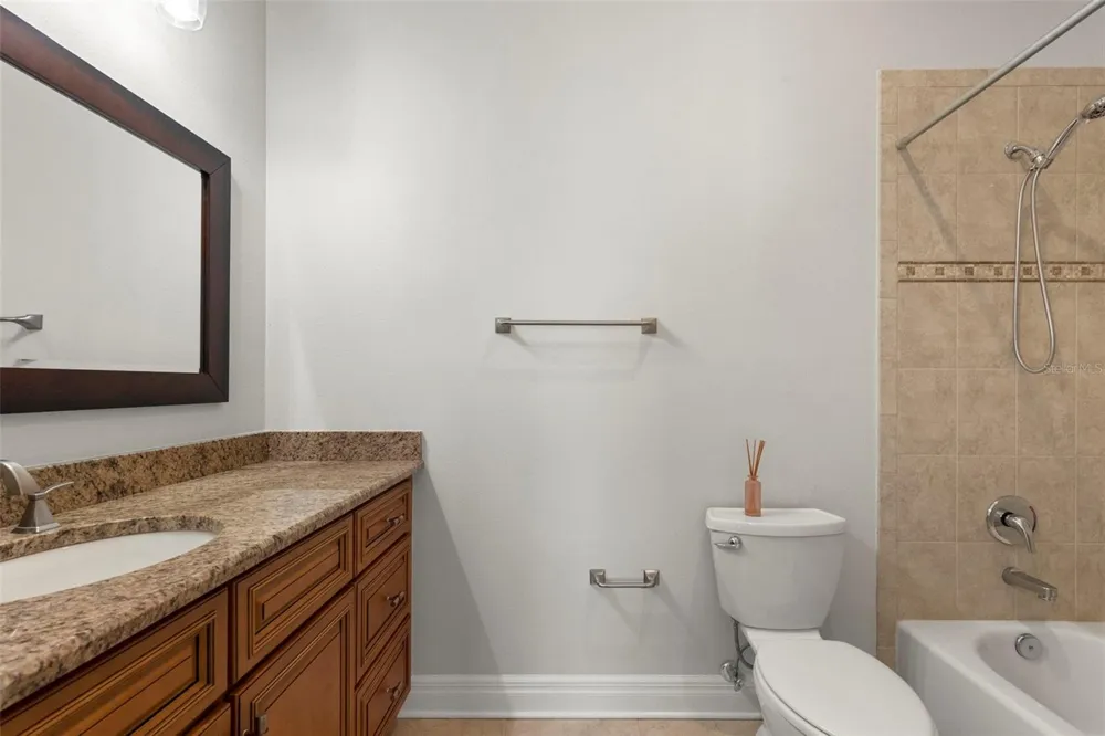 905 VILLA VENICIA WAY Tampa, FL 33606