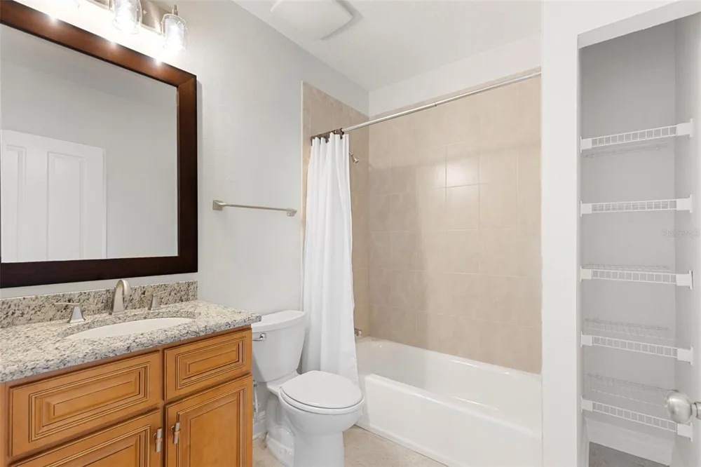 905 VILLA VENICIA WAY Tampa, FL 33606