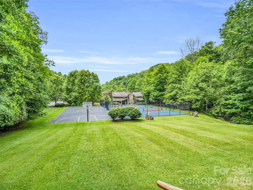 145 Lucas Lane Mars Hill, NC 28754