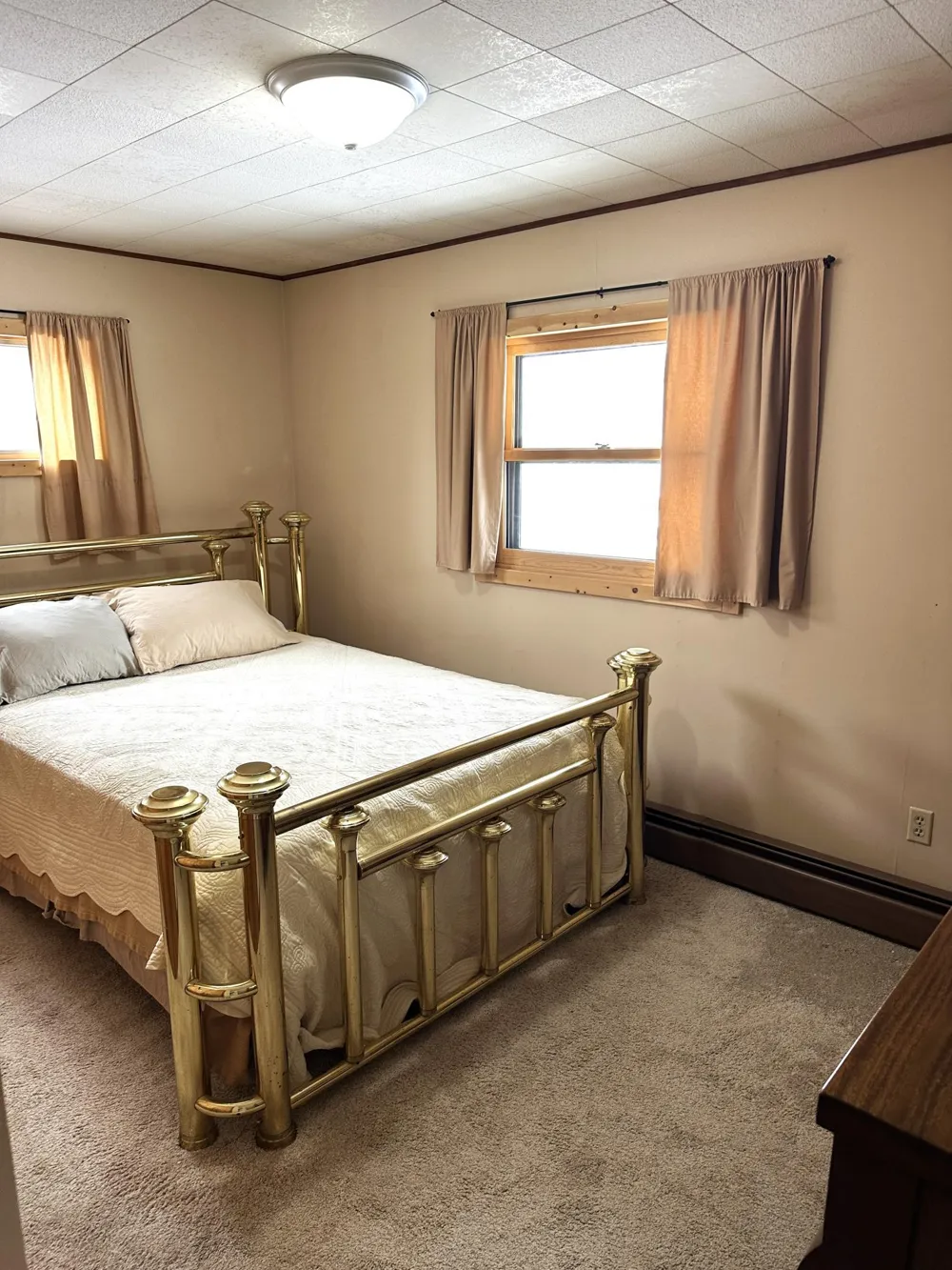 1421 Riverside Drive NW Baudette, MN 56623