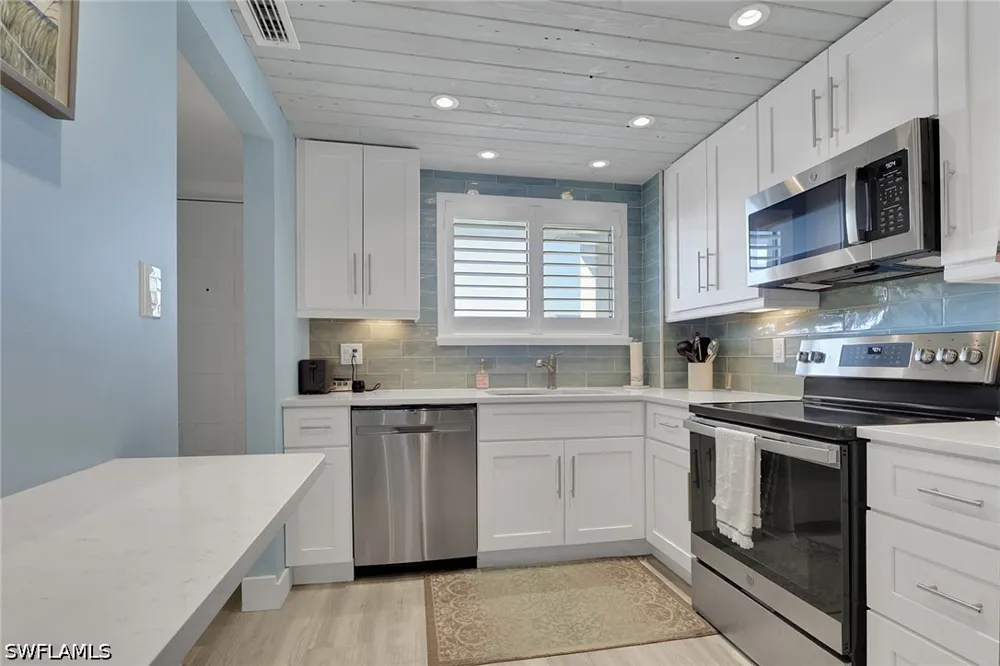 Collier Avenue #508 Fort Myers, FL 33901