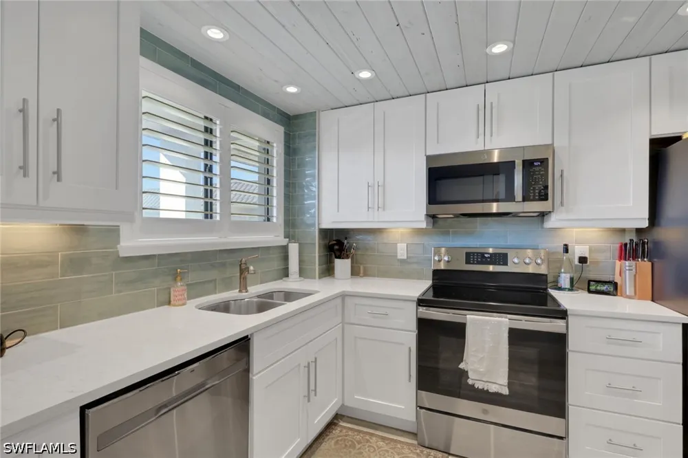 Collier Avenue #508 Fort Myers, FL 33901