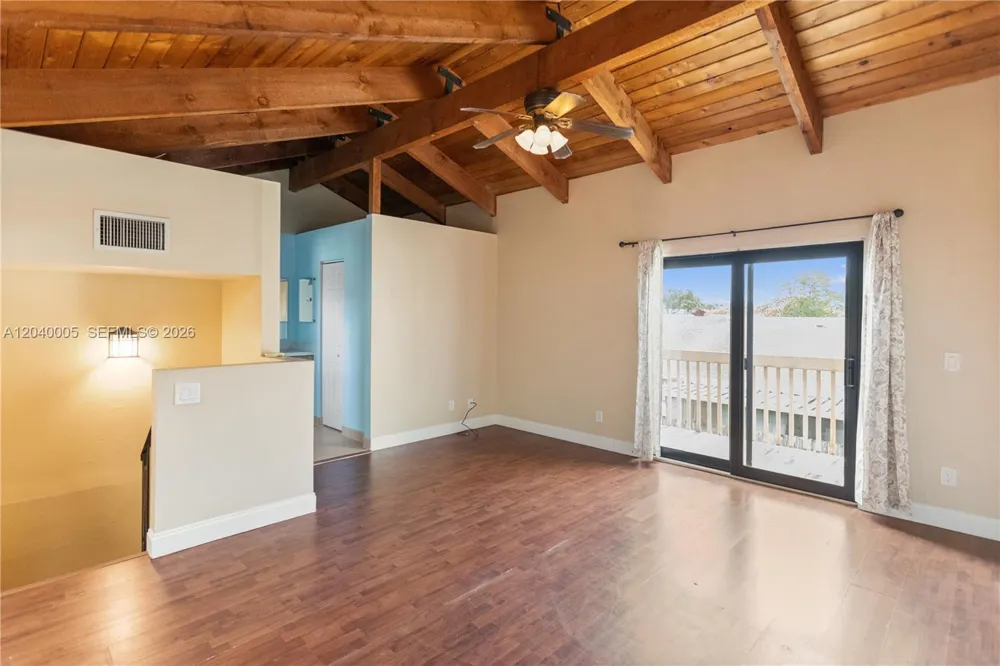 8021 SW 21st Ct Davie, FL 33324