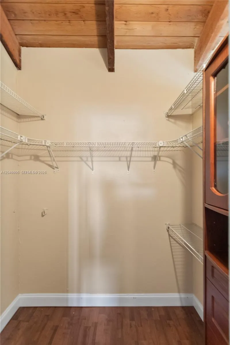 8021 SW 21st Ct Davie, FL 33324