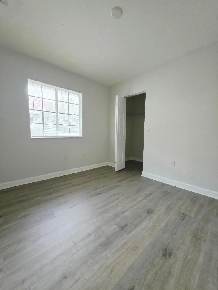 4154 Napoli Lake Drive Riviera Beach, FL 33410