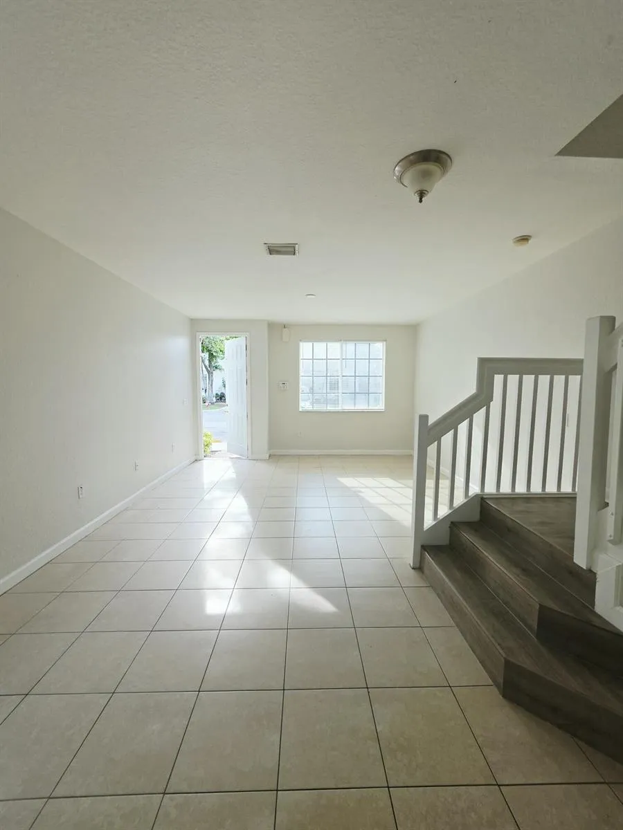 4154 Napoli Lake Drive Riviera Beach, FL 33410