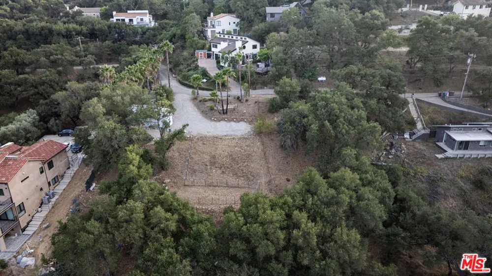 26235 Idlewild Way Malibu, CA 90265