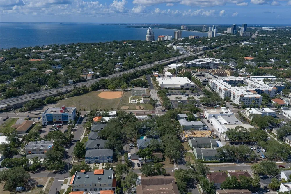 606 S ALBANY AVENUE #5 Tampa, FL 33606