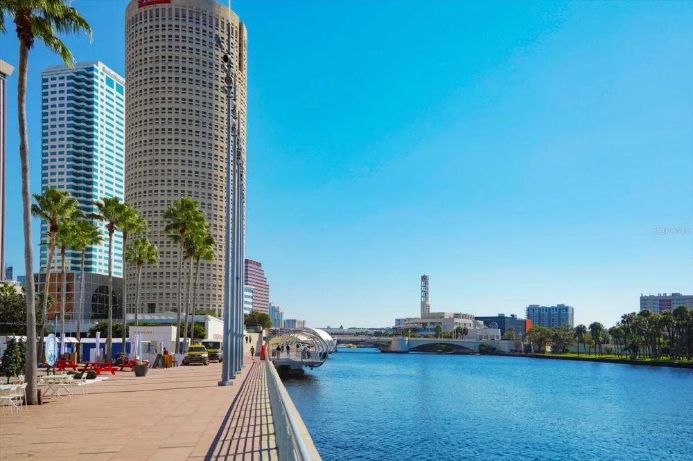 606 S ALBANY AVENUE #5 Tampa, FL 33606