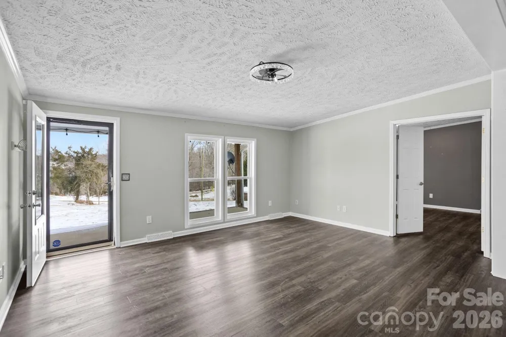 4855 Talley Road Walkertown, NC 27051