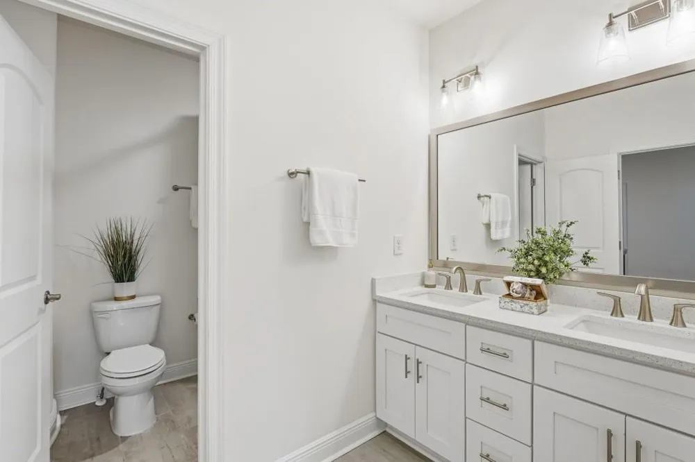 110 Via Roma Woodstock, GA 30189
