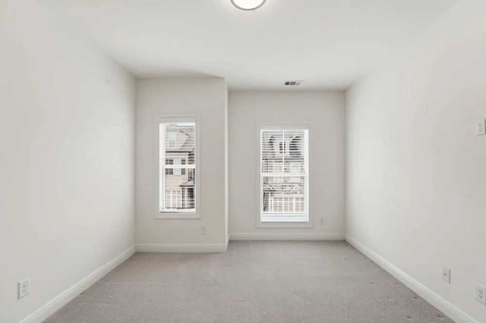 110 Via Roma Woodstock, GA 30189