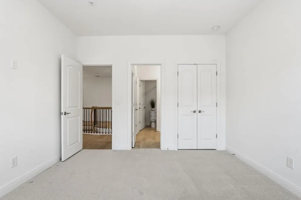 110 Via Roma Woodstock, GA 30189