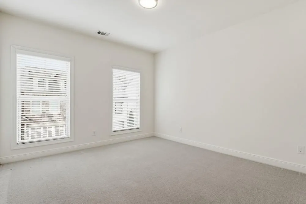 110 Via Roma Woodstock, GA 30189