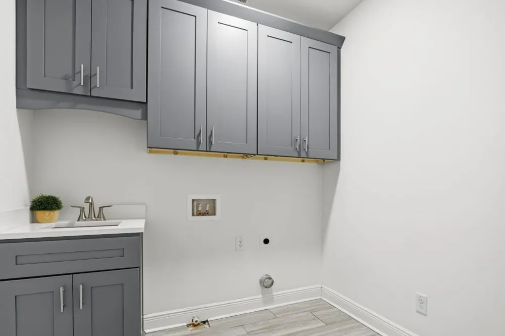 110 Via Roma Woodstock, GA 30189