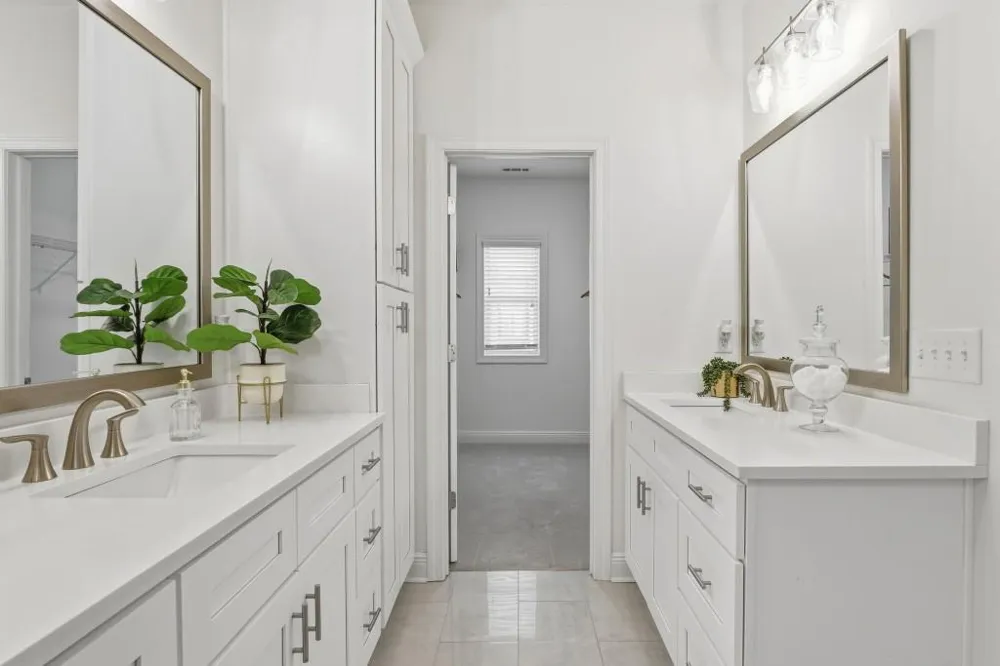 110 Via Roma Woodstock, GA 30189
