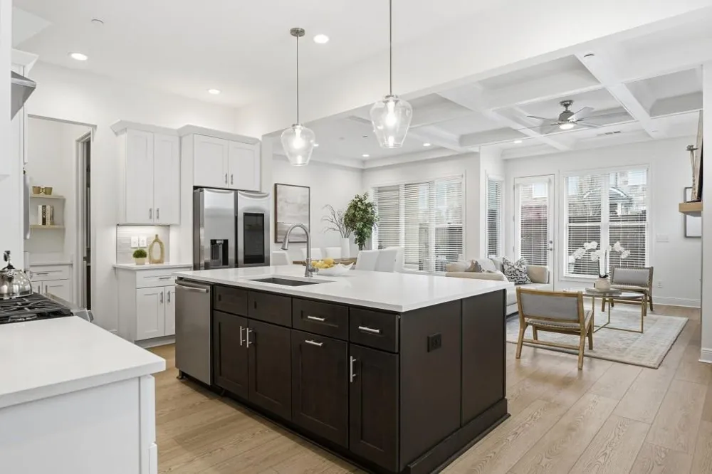 110 Via Roma Woodstock, GA 30189